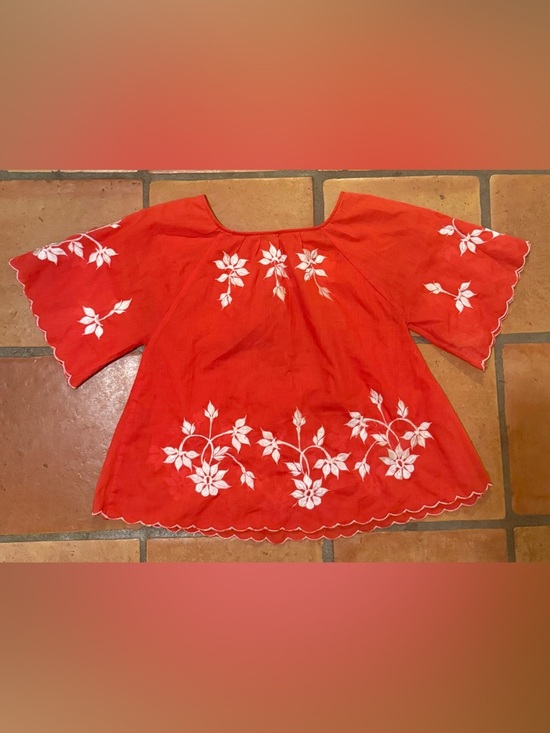Tops - Vintage Red Flowy Shirt